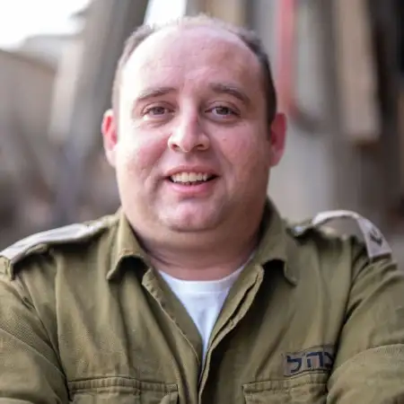 פבלו, 48פתח תקווה 