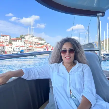 Nadya, 44תל אביב 