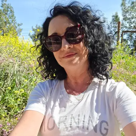 Mari, 56אריאל 