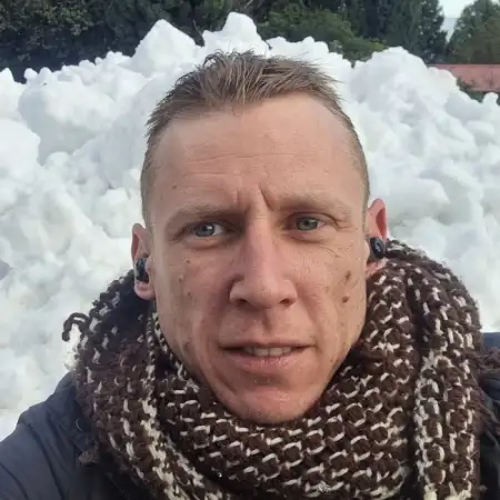 Yura, 42חיפה 