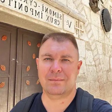 Aleksandr, 40ירושלים 