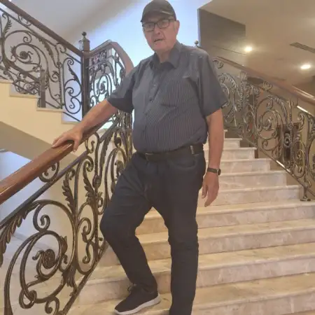 Ilya, 66ירושלים 