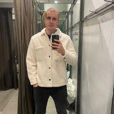 Nikolay, 28בת ים 