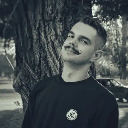 Roman, 32רוסיה 
