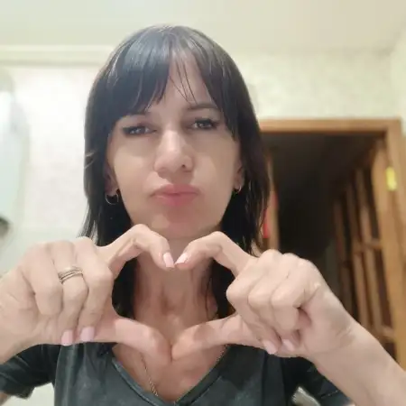 נטליה, 54בת ים 