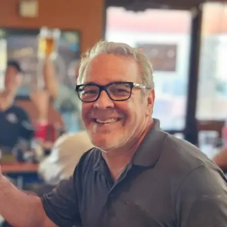 Glenn, 57ארה