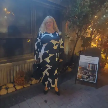 Ella, 56פתח תקווה 