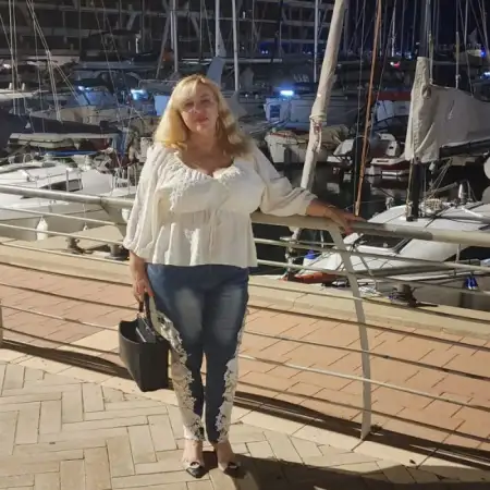 Ella, 56פתח תקווה 