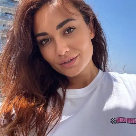 Christina, 28תל אביב 