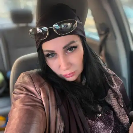 Yuli, 54חולון 