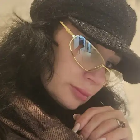 Yuli, 54חולון 
