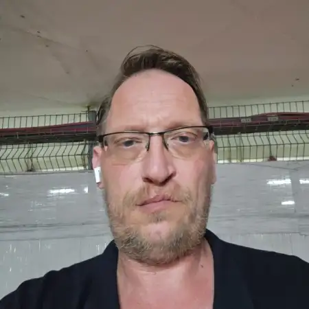 Denis, 47גדרה 