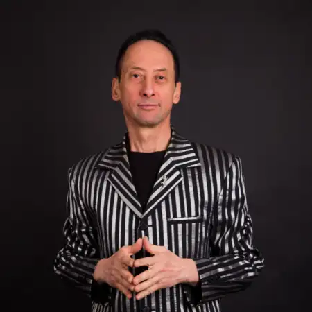 Gennadiy, 64 גרמניה