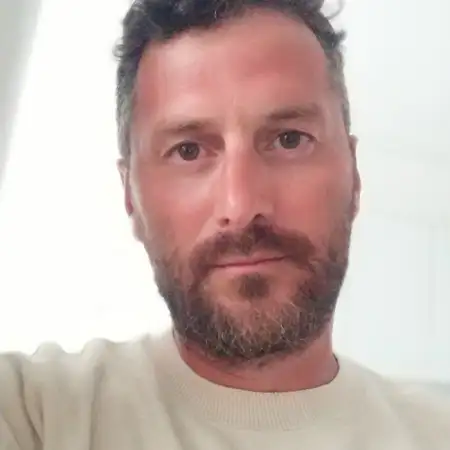 Oleg, 45עכו 