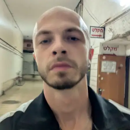 Slava, 35בת ים 