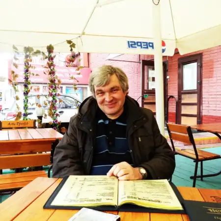 Aleksey, 60ירושלים 