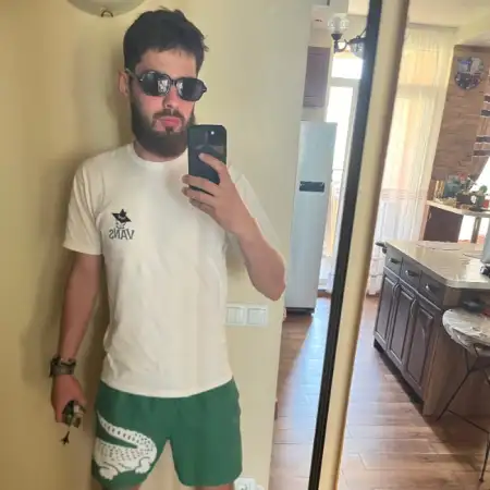 Yurii, 28אוקראינה 