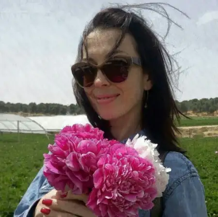 Nadejda, 47תל אביב