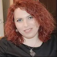 photo of Dina. Link to photoalboum of Dina