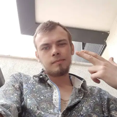 Ilya, 32בת ים 