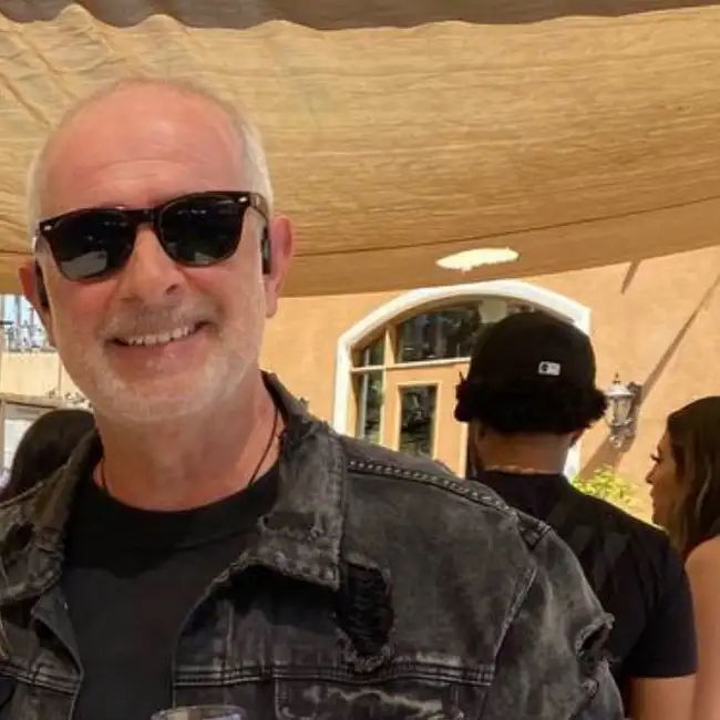 Alen, 68, ארה