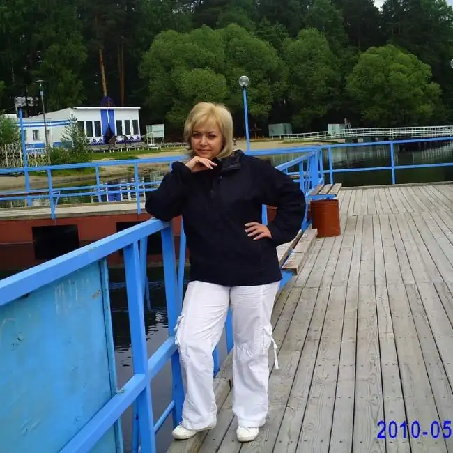 photo of Svetlana. Link to photoalboum of Svetlana