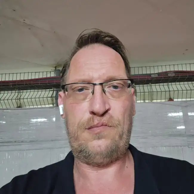 Denis, 47