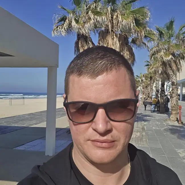 Audrius, 41