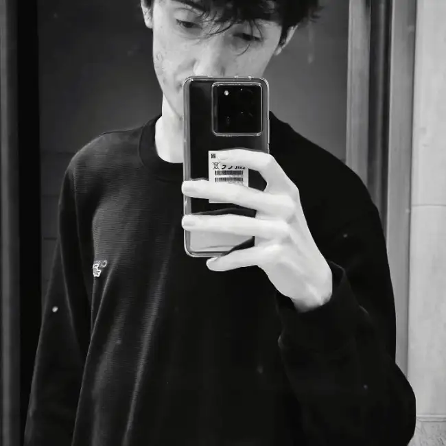 Vladislav, 21, רוסיה - טובי אינלאב