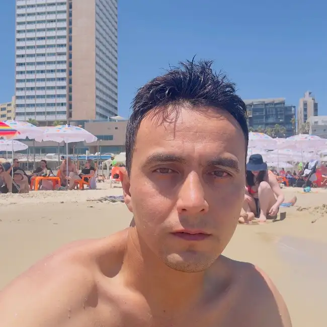 Amir, 31
