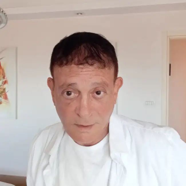 Moty, 56