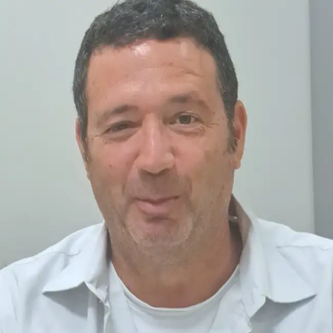 אמנון · 57 ·           